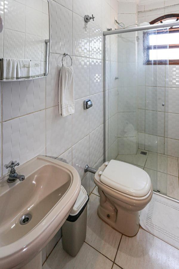 Family Room,1260679003:JPEG